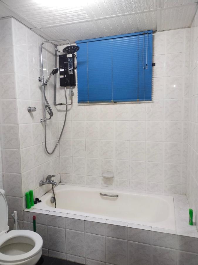 Cmk Apartmen Mutiara Tower 3 Bedroom Kota Bharu#Netflix Exterior photo